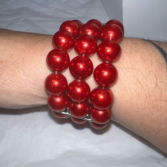 Vintage Red Faux Pearl and Rhinestone Three Band Stretch Bracelet - Picture 3 of 8